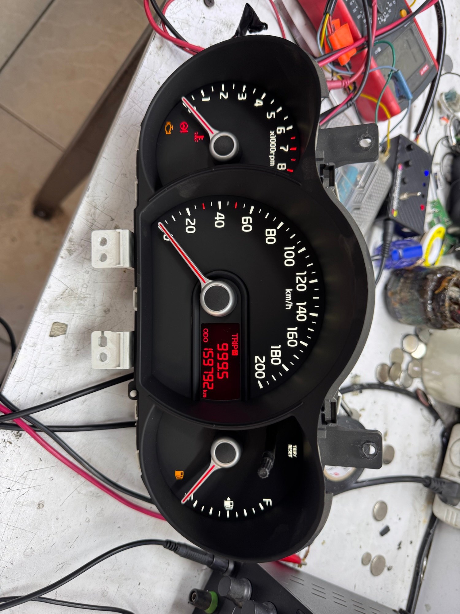Reparación de tableros para carro Kia Picanto: Solución a la falla de LEDs fundidos