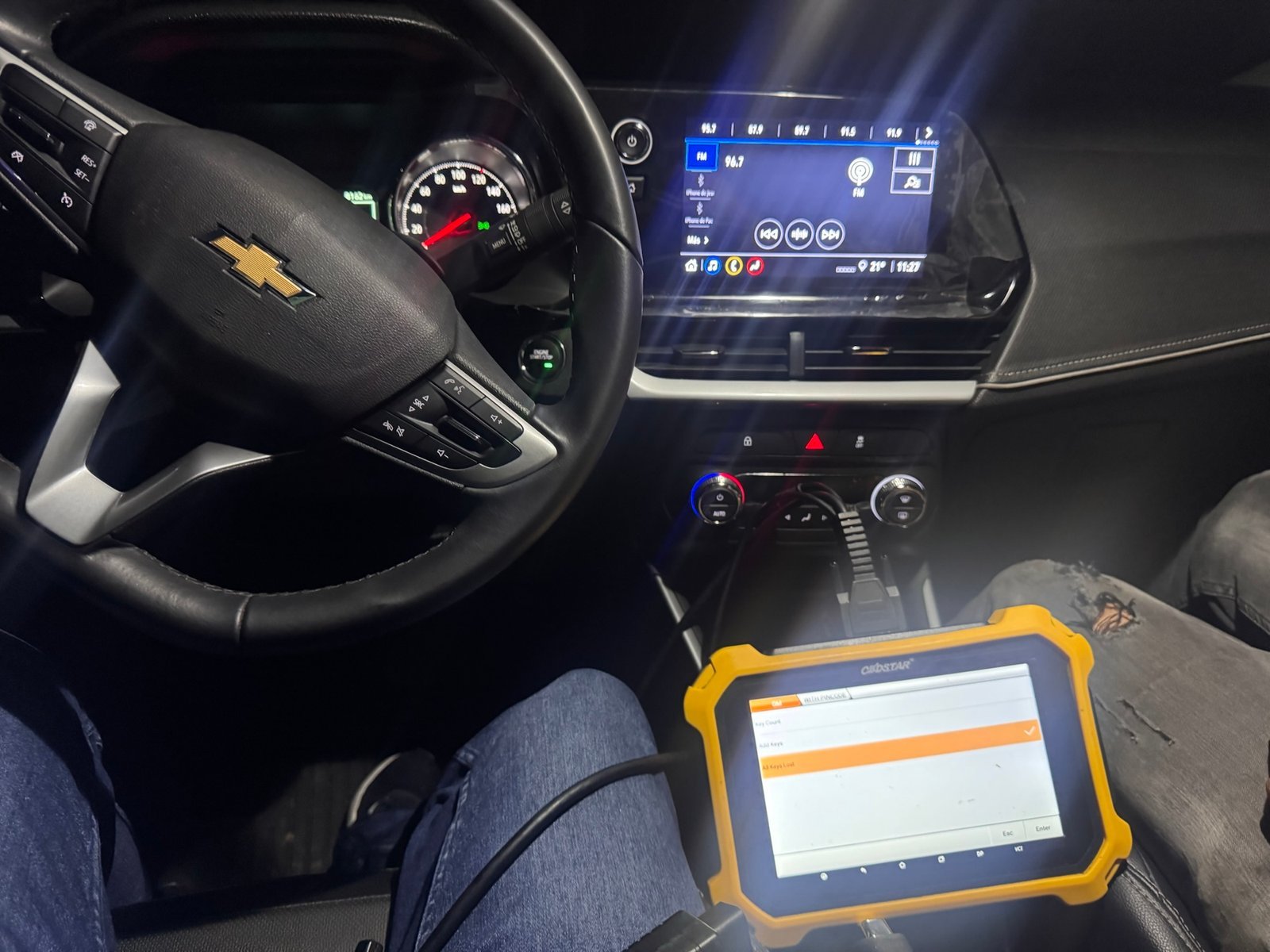 Cerrajero en Armenia: Llave con chip para Chevrolet Montana 2023 perdida totalmente en Montenegro, Quindío